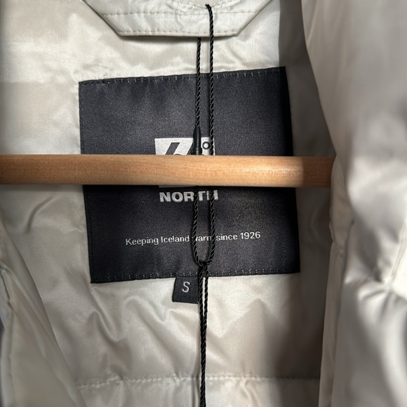 66 North down jacket in small - Picture 4 of 11